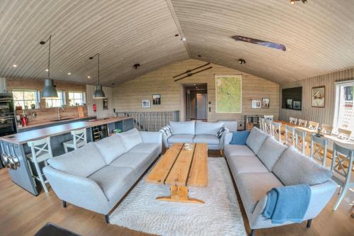 Lofsdalen House | Newly built house | Sauna | EV charger | Terrace