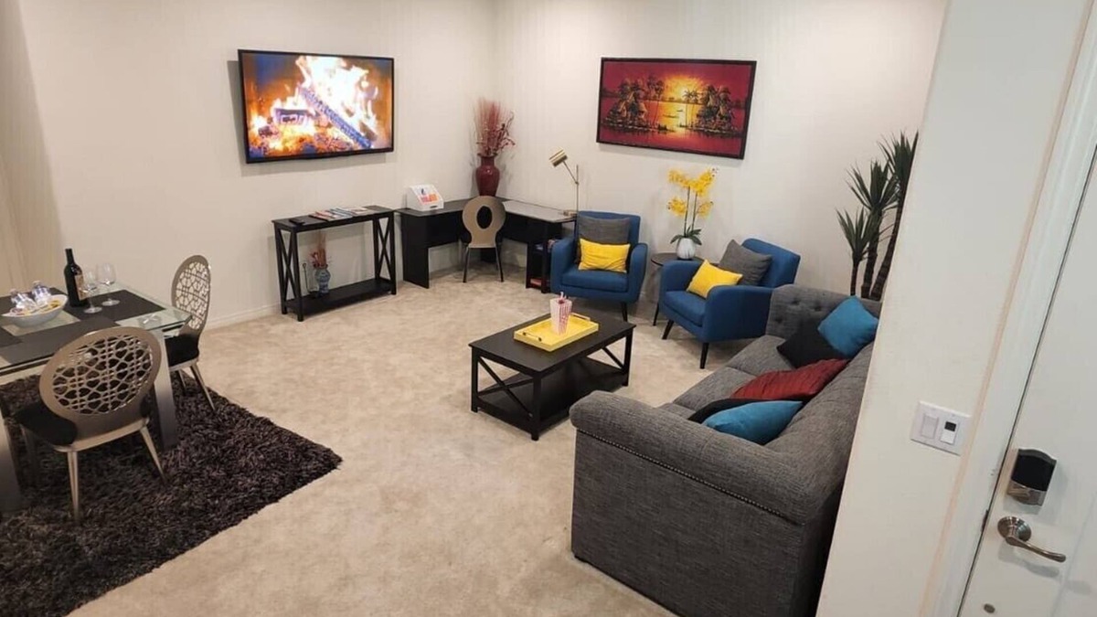 Fontana Apartment | Newly Built Private Lux APT close to Ontario Airpt