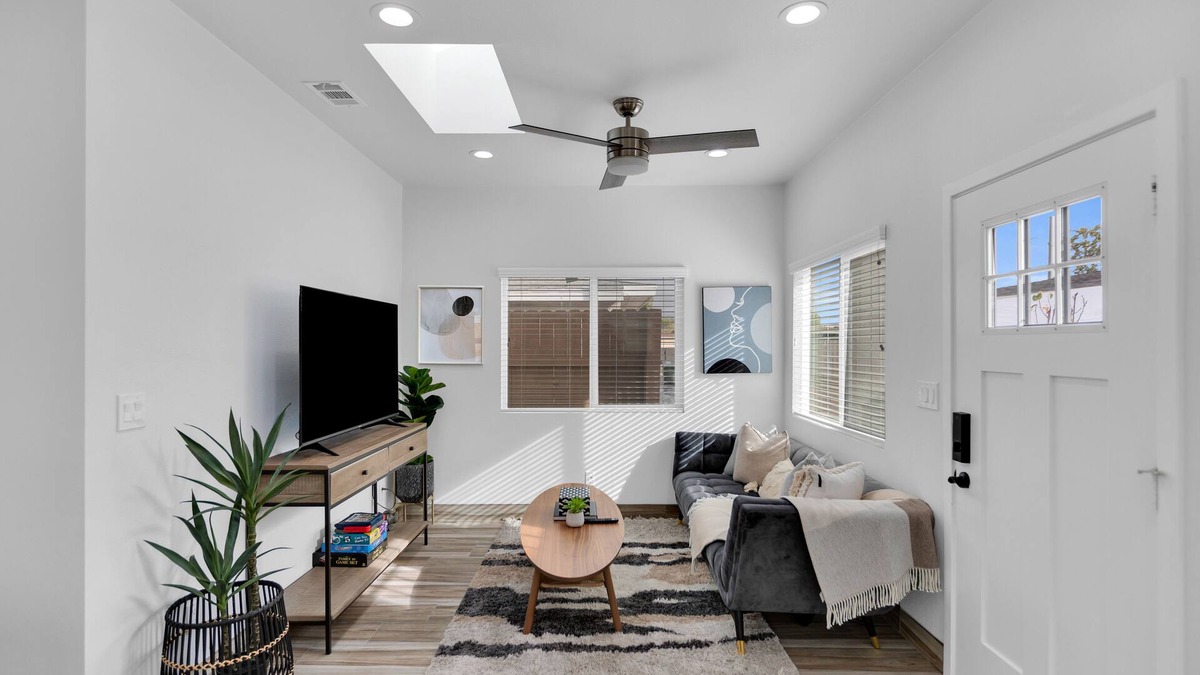 Garden Grove House | Newly Built, The Modern Disneyland Escape w/EV Charging, Near Convention Center