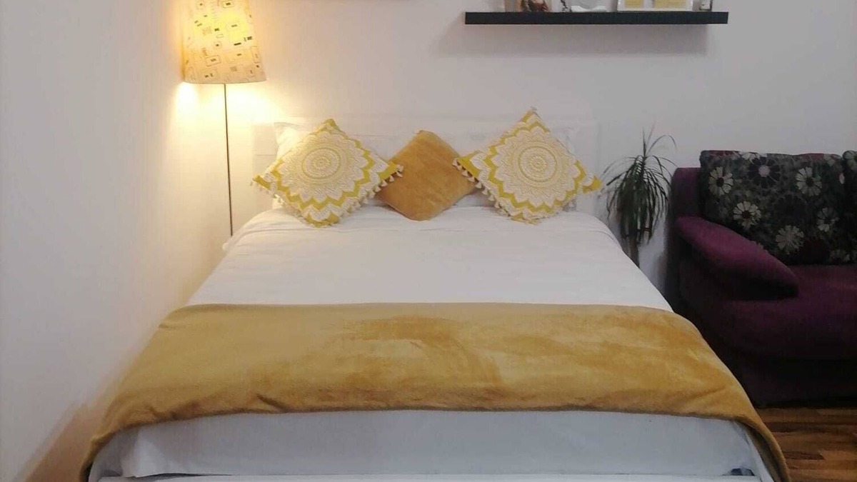 Popesti-Leordeni Apartment | Newly constructed building apartament , 10-minute metro ride to City Centre .