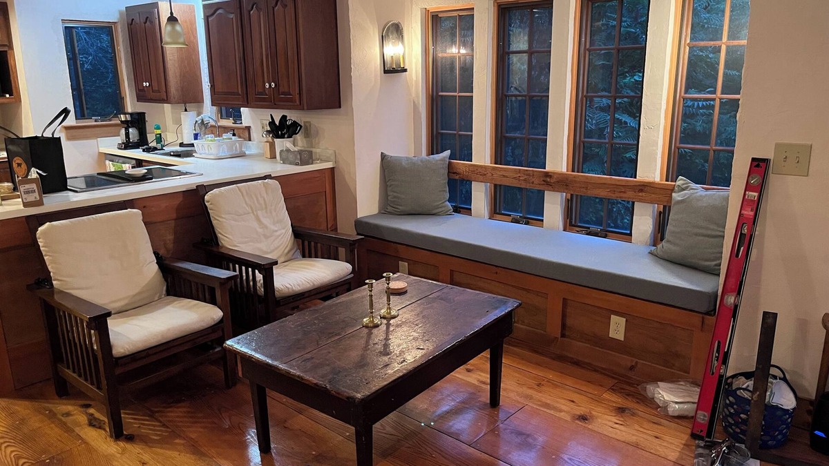 Shushan House | Newly constructed 2 bedroom stone ended Irish cottage in Shushan New York