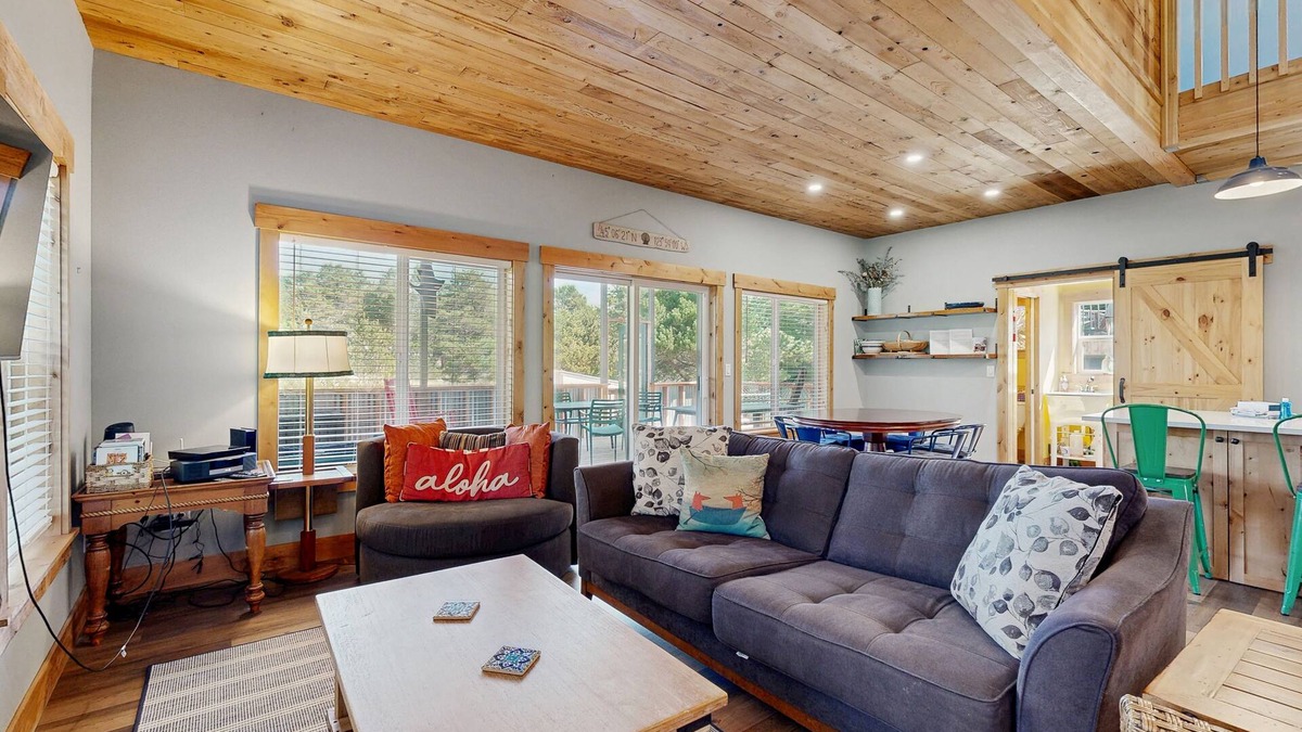 Neskowin House | Newly constructed home with firepit & large deck - walk to the beach & golf