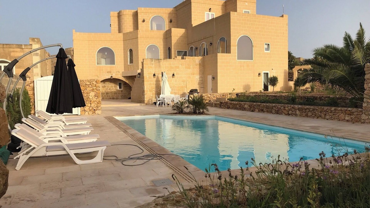 Birbuba Villa | Newly Converted Detached Farmhouse