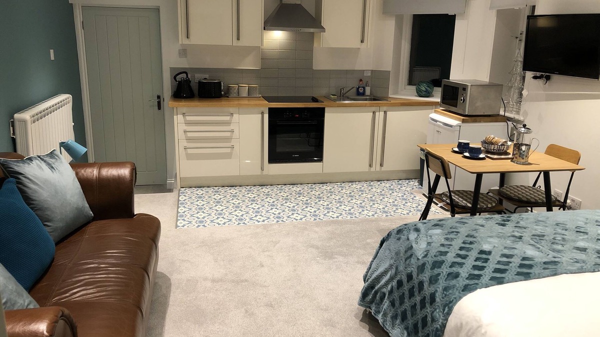 Briggswath Apartment | Newly converted fresh, airy hideaway near Whitby