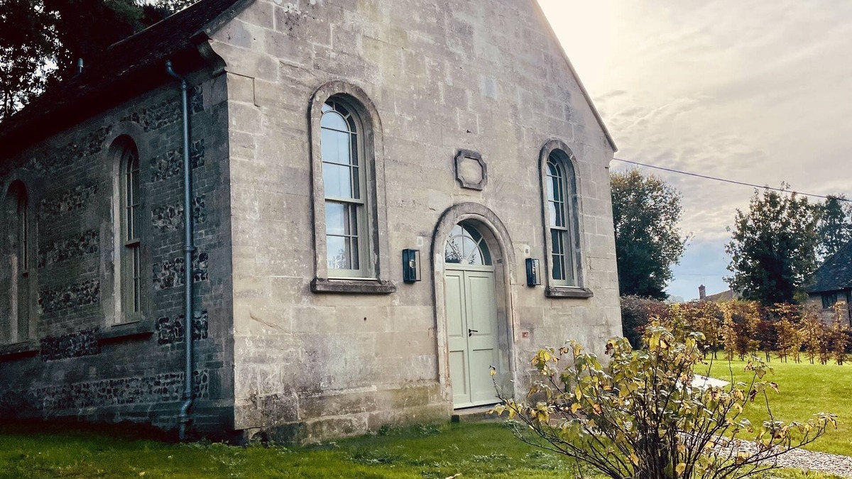 Shaftesbury Cottage | Newly converted, hilltop Chapel