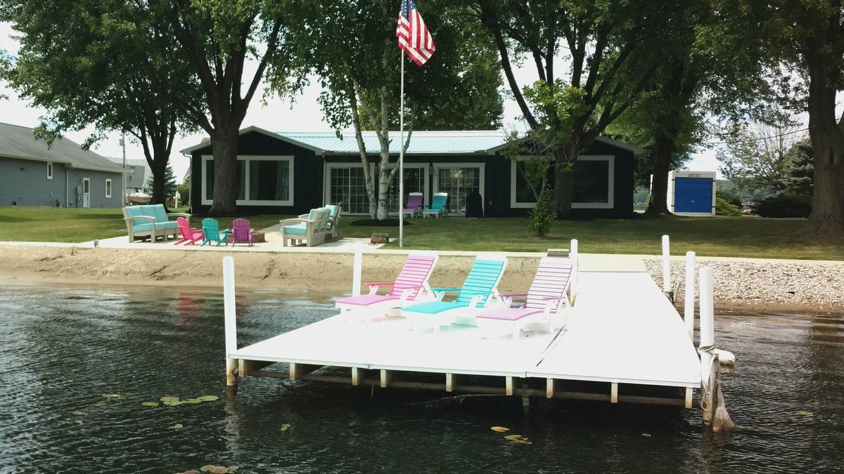 Fremont House | Newly designed waterfront away