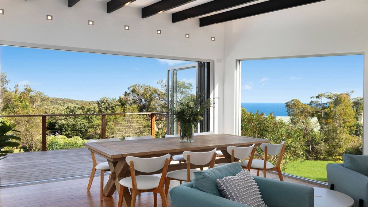 Killcare Heights House | Newly furnished, with ocean views