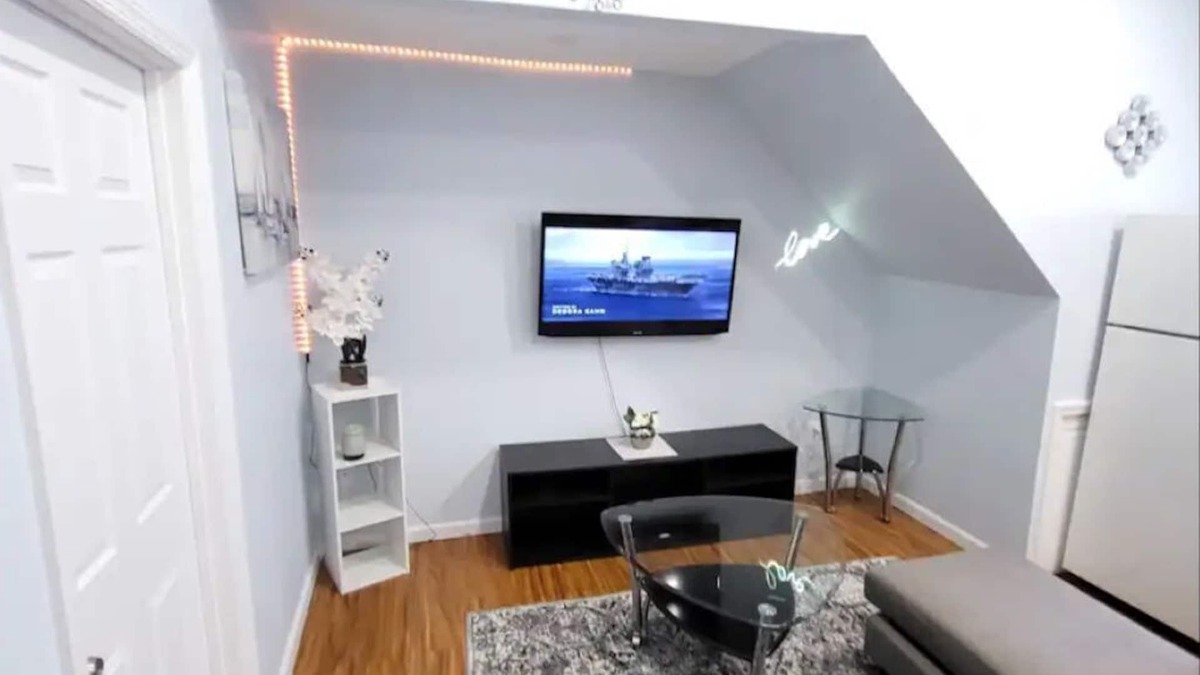 Weequahic Apartment | Newly furnished Cozy 2Bedroom Apart