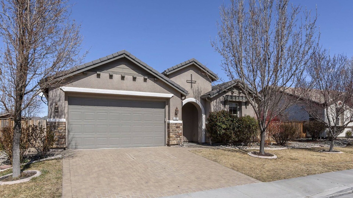 Reno House | Newly listed Luxurious 4 bedroom home. Great basecamp for Mt Rose visits.
