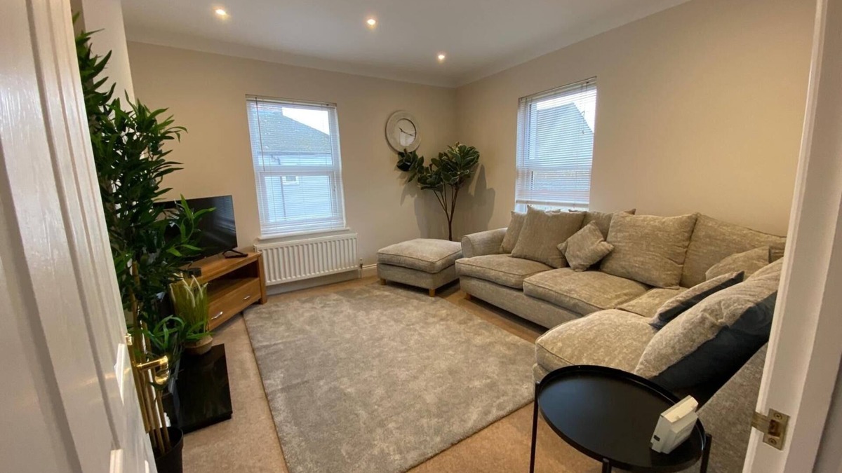 Salisbury Apartment | Newly refurbished 3bed apartment in the heart of Salisbury(more photos soon)