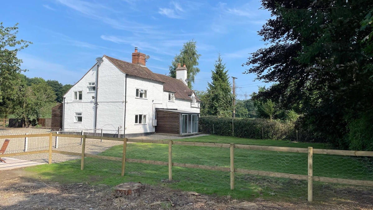 Sutton Maddock Cottage | Newly refurbished semi-detached cottage set on the banks of the River Severn