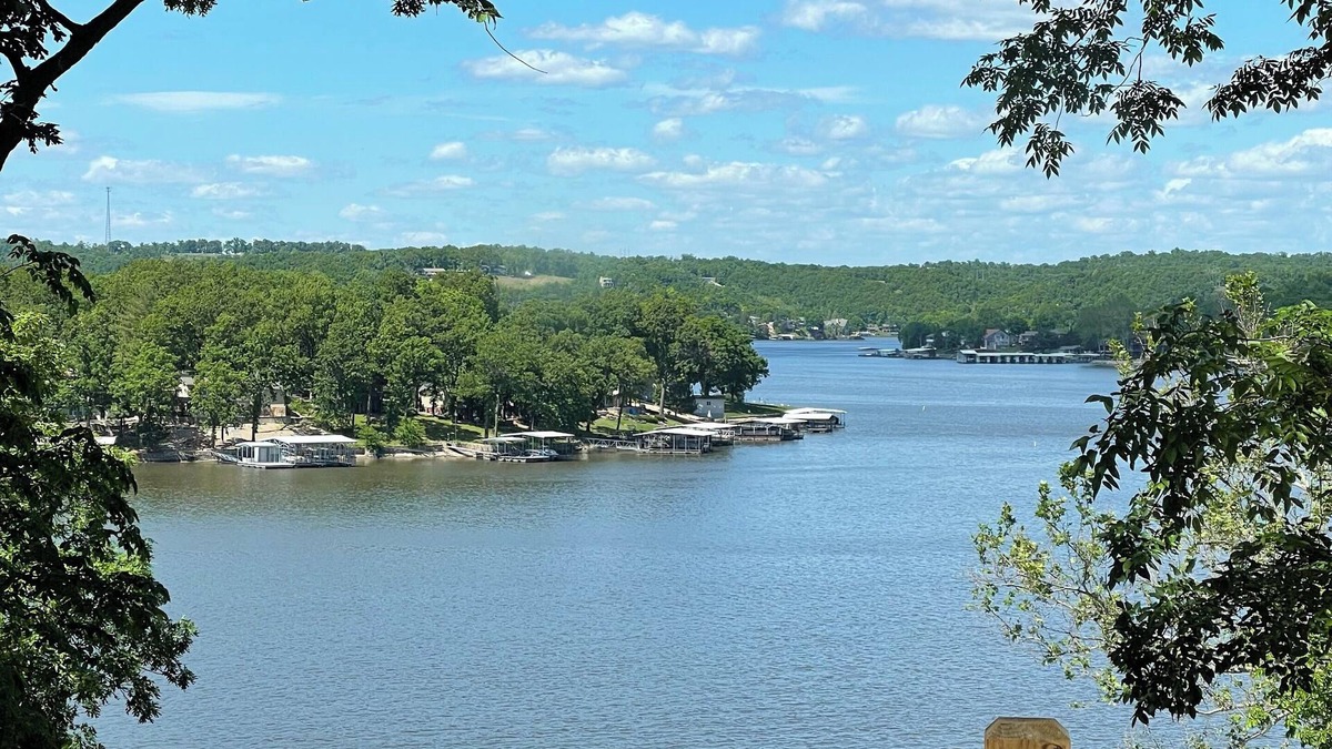 Camdenton House | Newly Remodeled 3-bedroom house with Amazing Views of the Lake!