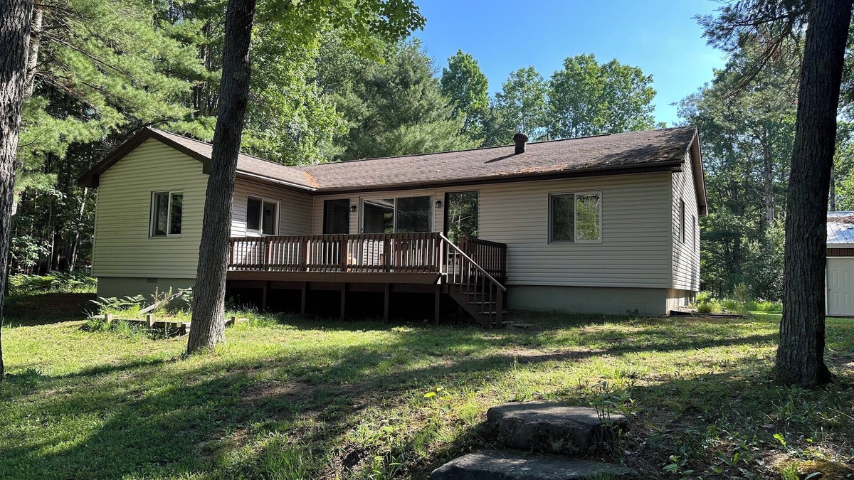 Frederic Cabin | Newly Remodeled 3 Bedroom Cabin on the upper AuSable River