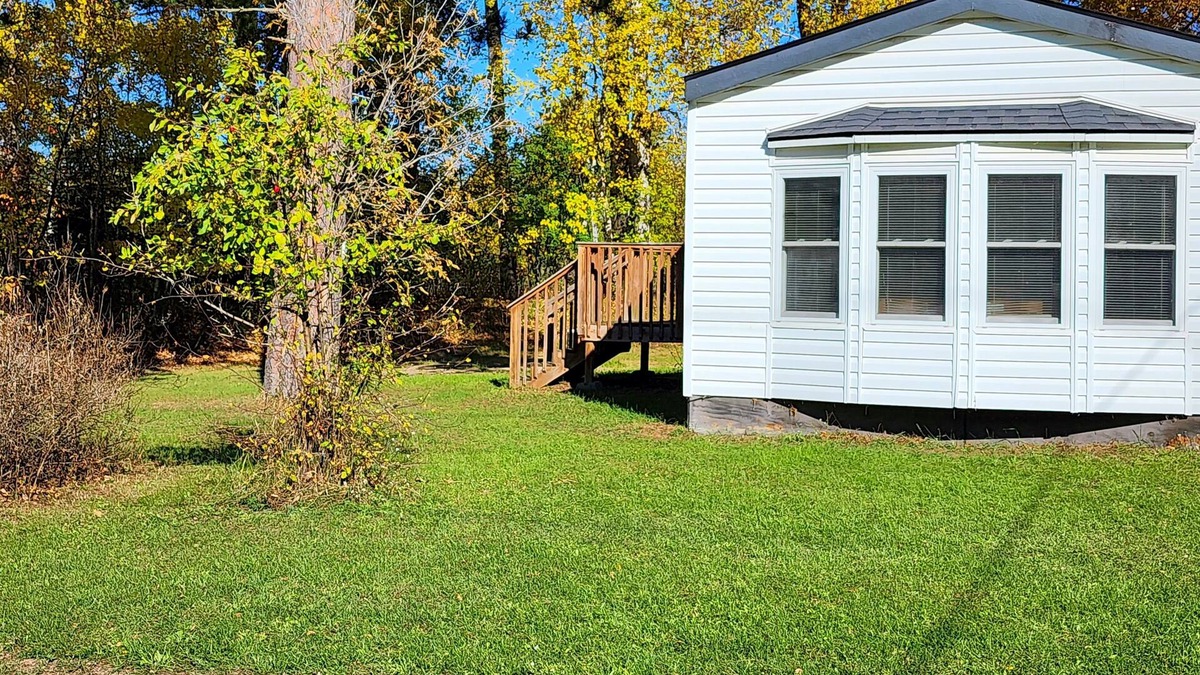 Hibbing House | Newly remodeled 3 bedroom home located on 5 acres. Minutes from Hibbing.