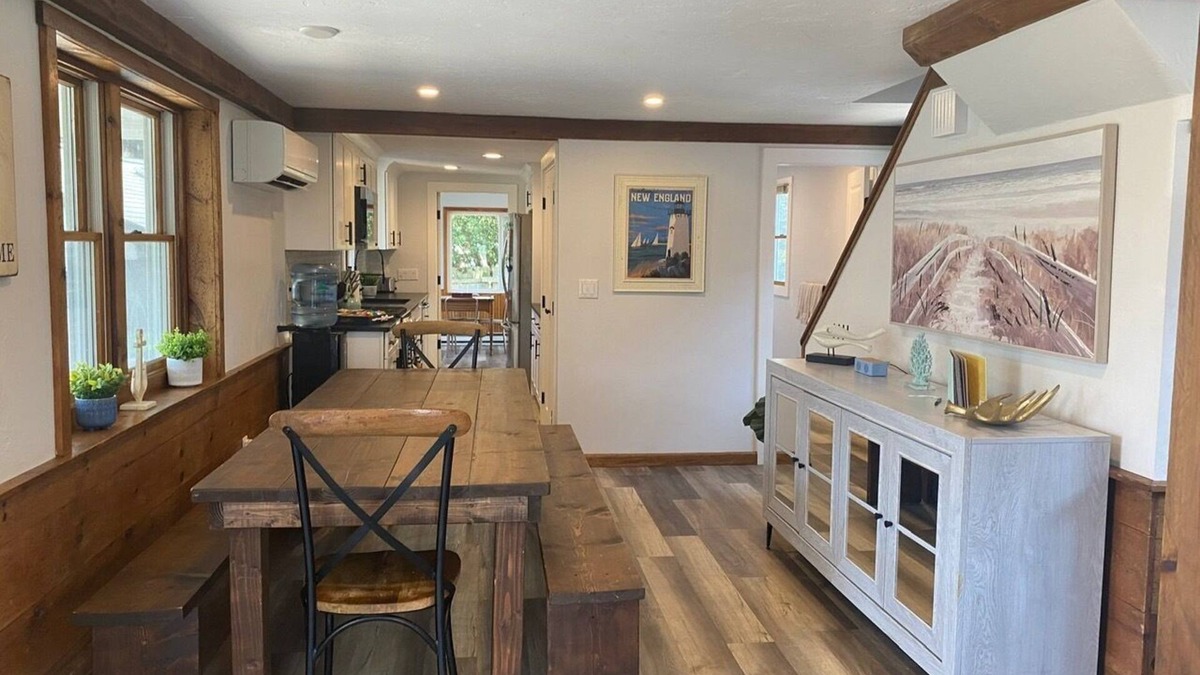 Green Harbor-Cedar Crest House | Newly remodeled 4 bed/2 bath, walking distance to beautiful Duxbury Beach!
