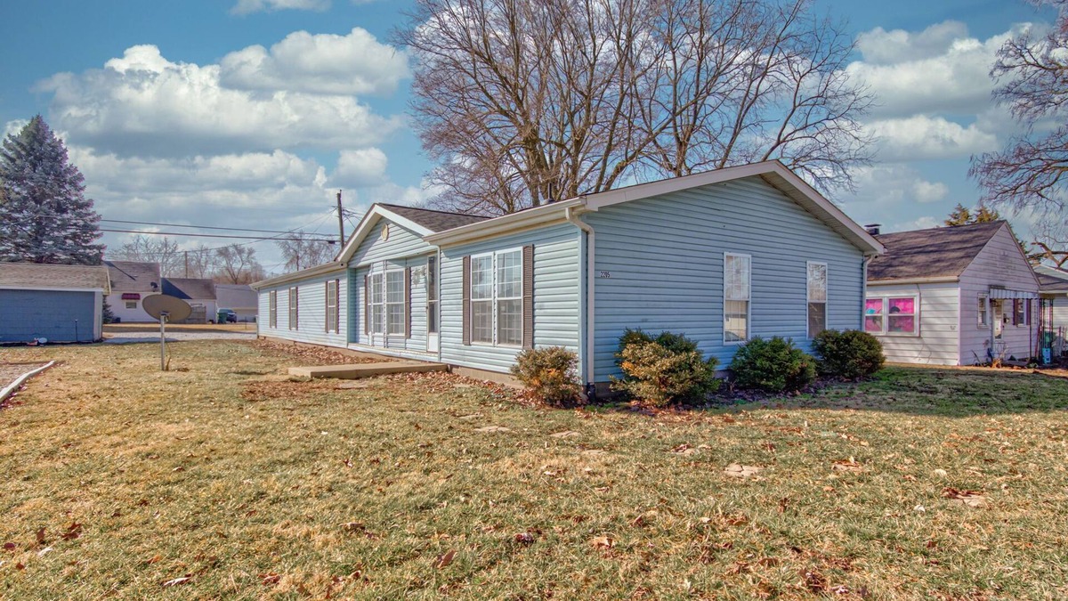 Muncie House | Newly Remodeled 5BR/3BA Home