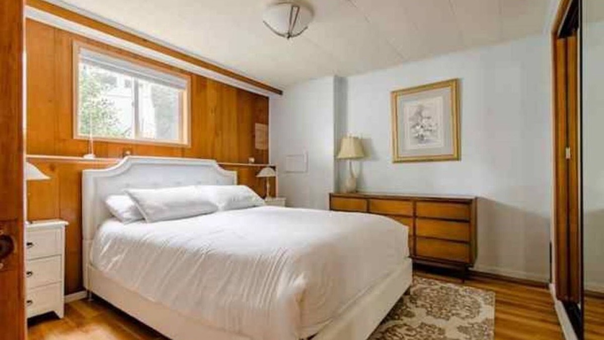 Tukwila House | Newly Remodeled and furnished lower level home with 100% privacy.