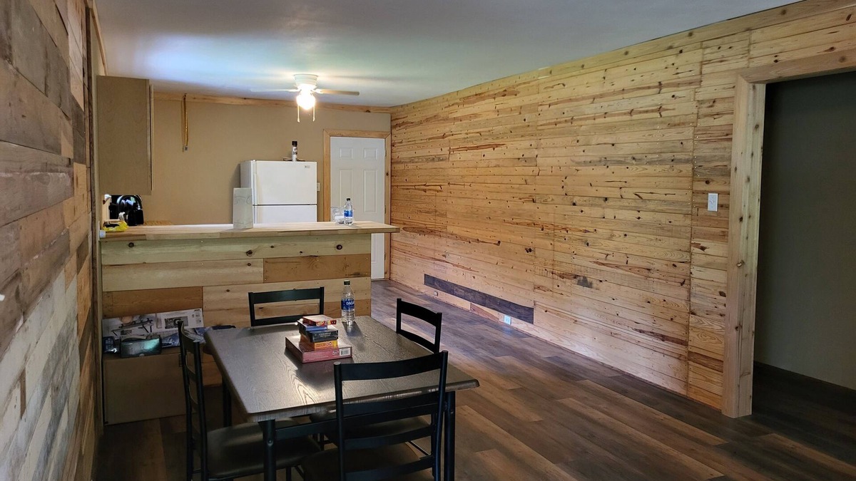 Mena House | Newly Remodeled Cabin on the Ouichita River