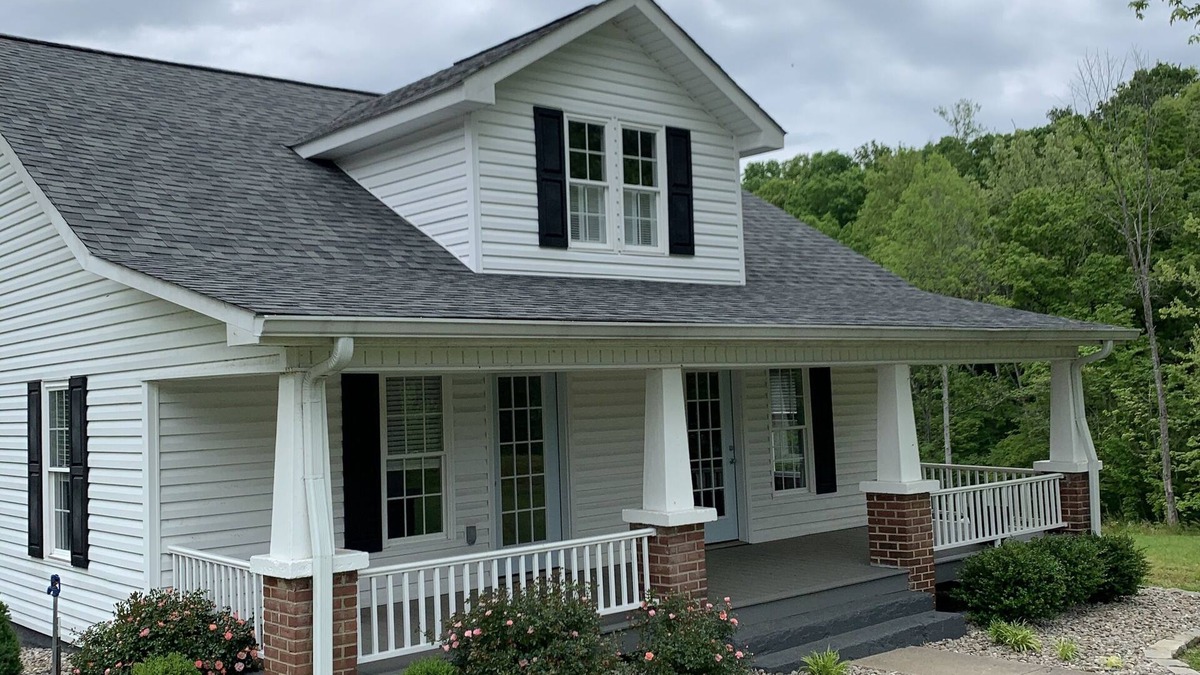 Albany House | Newly remodeled creekside farmhouse with a large back deck, 8 miles from Rowena.