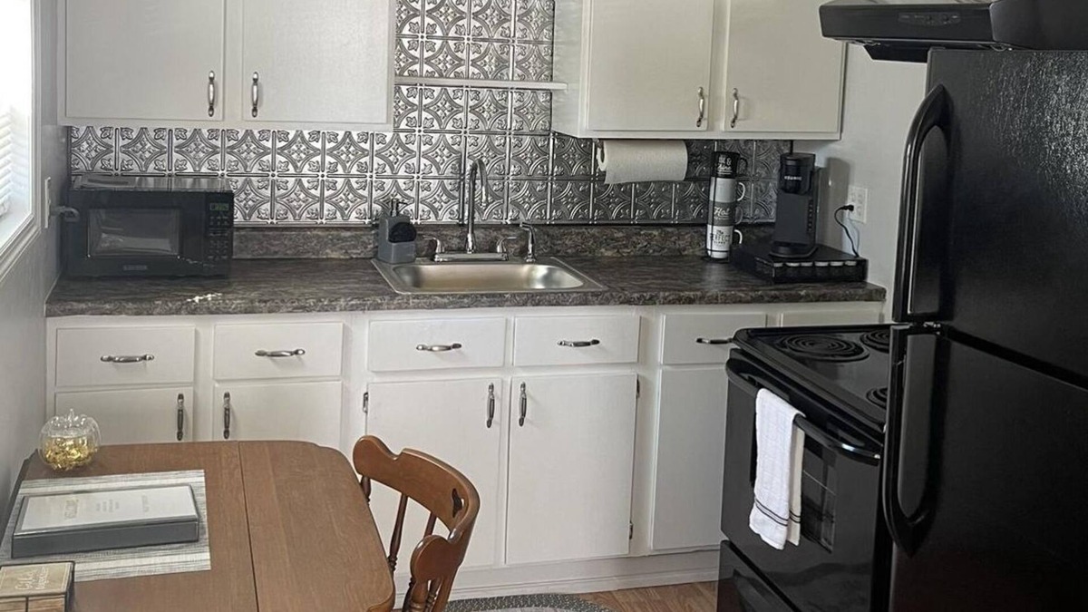 Farmers Apartment | Newly remodeled duplex’s