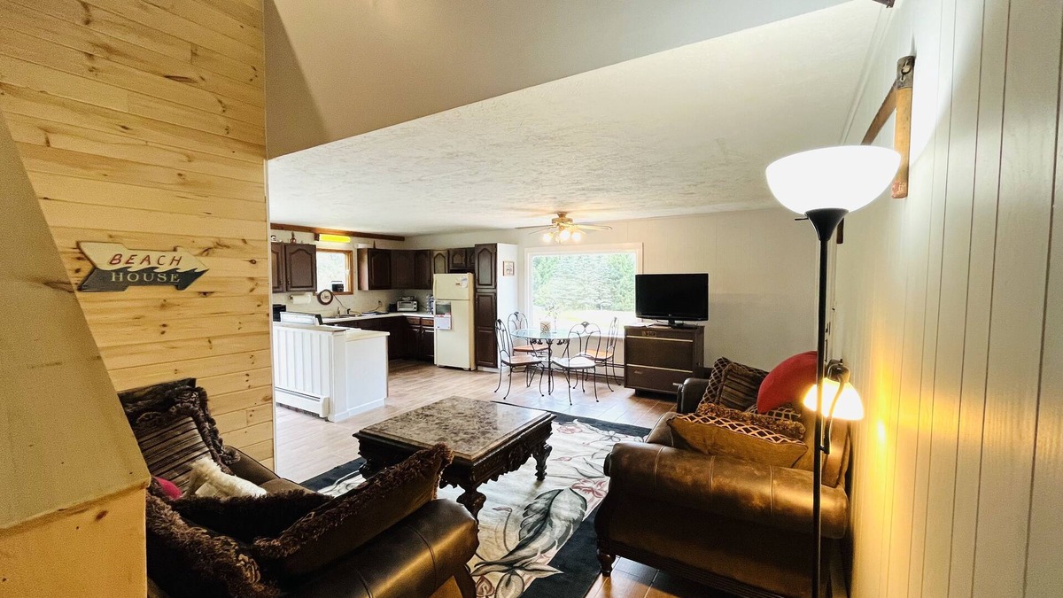 Austin House | Newly Remodeled home with Class A Trout Stream