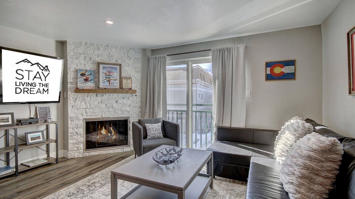 Historic District Condo | Newly Remodeled Listing! Downtown, walk to the Restaurants, Bars, and Slopes!