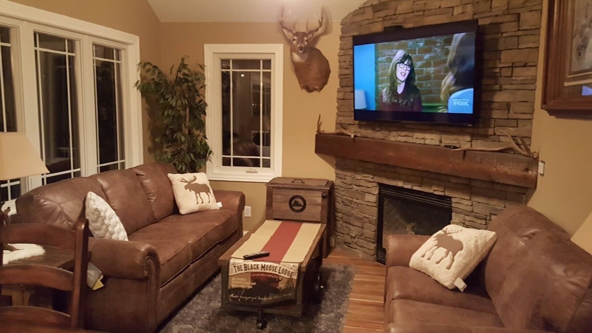 The Galena Territory House | Newly remodeled, Located in Galena Territories. Small dogs OK under 25 LBS