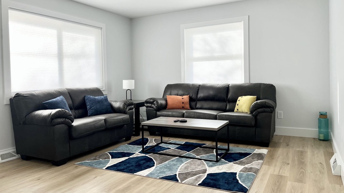 Highland Square House | Newly Remodeled Metro Parks Home