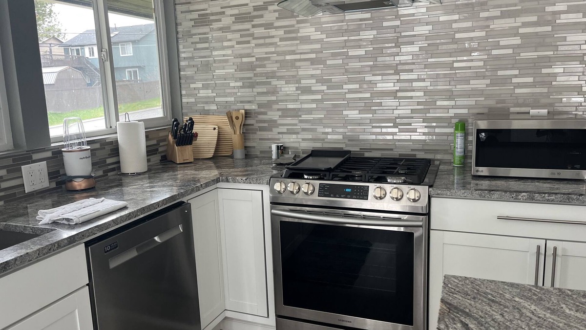 Thorpe Westwood House | Newly Remodeled Midcentury Home with room for the whole family!
