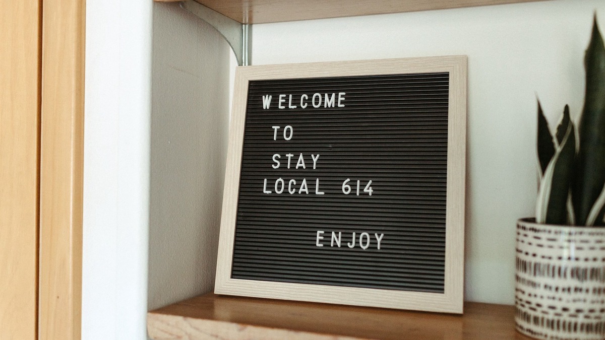 Westerville Apartment | *Newly Remodeled Quaint, Second Floor Flat