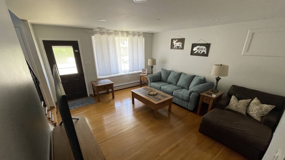 Dundalk House | Newly Remodeled Single Family Home : Bayview/Hopkins Area