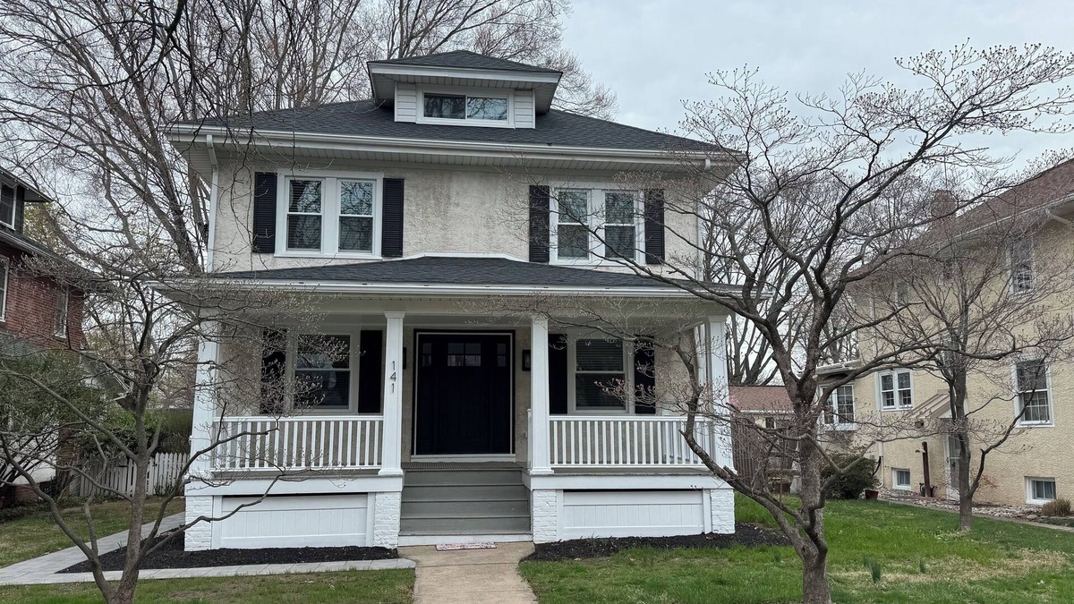 Phoenixville House | Newly remodeled Spacious 4-BM house in Phoenixville with OS parking/central, AC