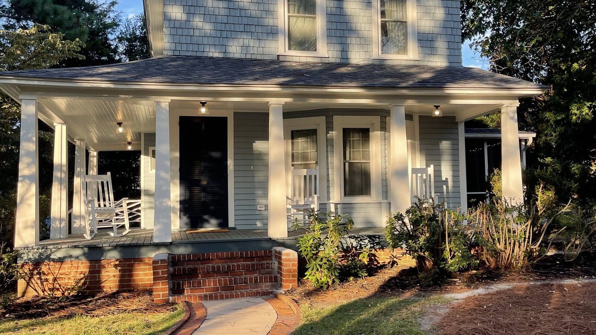 Southern Pines House | Newly remodeled Downtown Southern Pines Cottage! Walking distance-Must See!