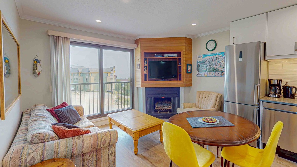 Big White Ski Resort Condo | Newly renovated condo slope-side on Perfection ski run w/shared pool & hot tub