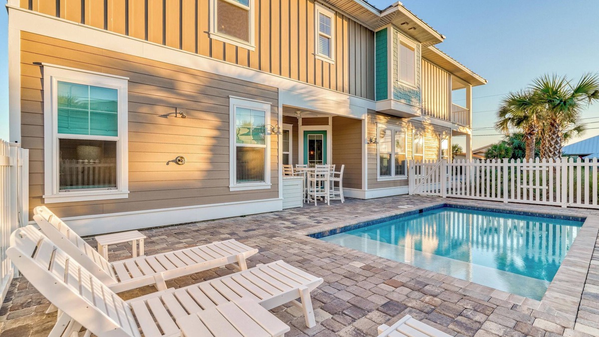 Biltmore Beach House | Newly-Renovated Beach Home with Private Pool Quick Beach Access! Slps 16