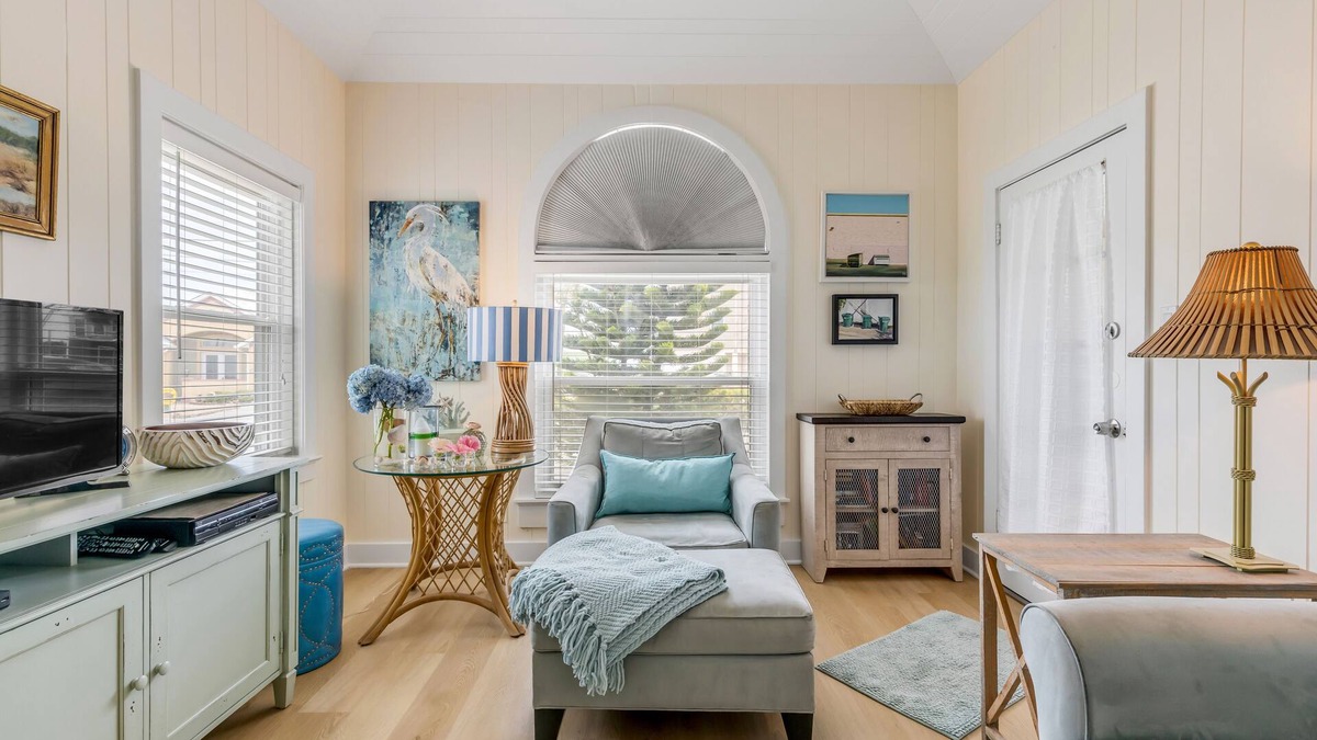Boardwalk House | Newly renovated NSB bungalow across from beach and walk to Flagler Ave