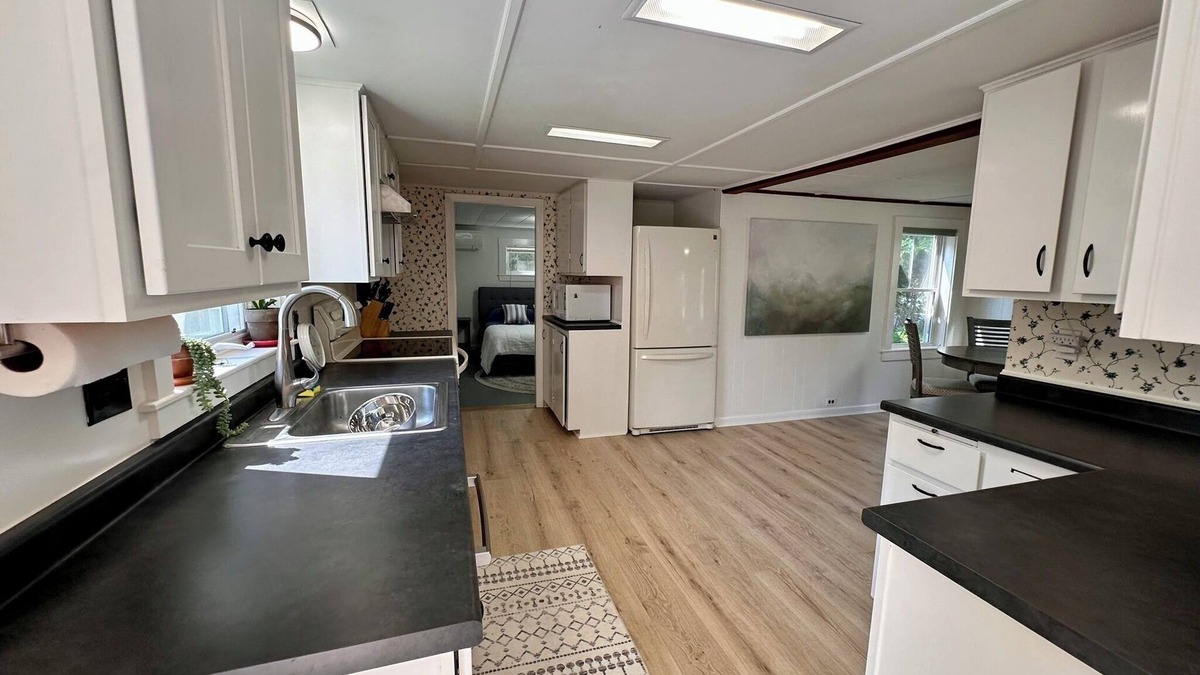 Camden Cottage | Newly renovated 2-bedroom cottage conveniently located with all the amenities!