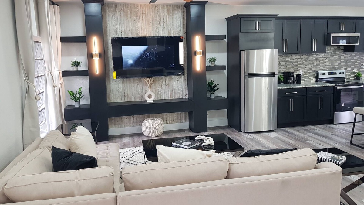 Freeport Apartment | Newly Renovated 2BR: Modern Luxury Near the Beach