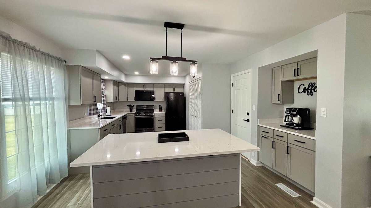 Delaware County House | Newly Renovated 3 bedrooms, 2 bathroom home. Fenced in back yard.
