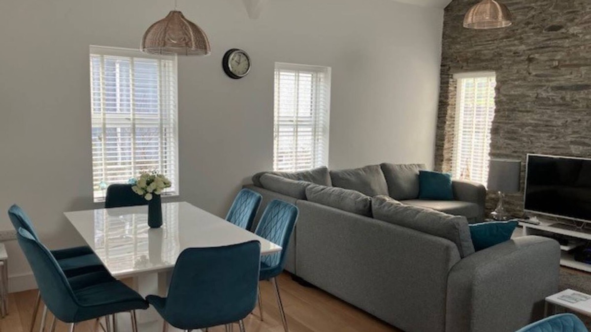 Chillington Apartment | Newly renovated 3 bed apartment in lovely village close to beaches