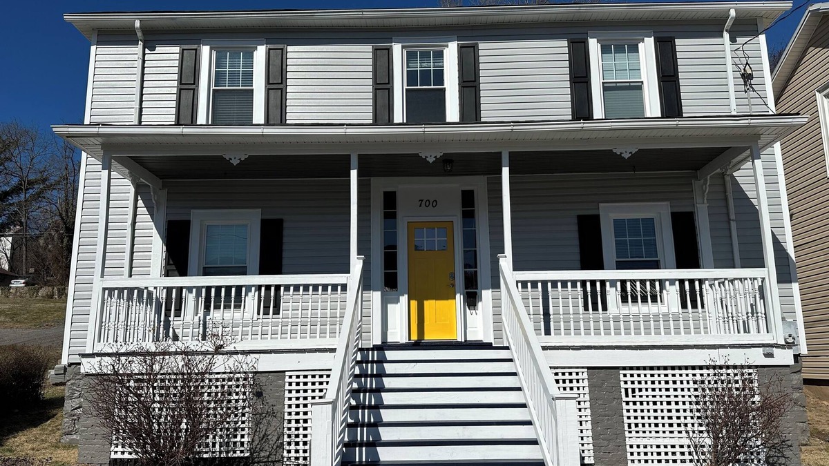 Clifton Forge West House | Newly renovated 3 bed 2 bath house in Clifton Forge, Va