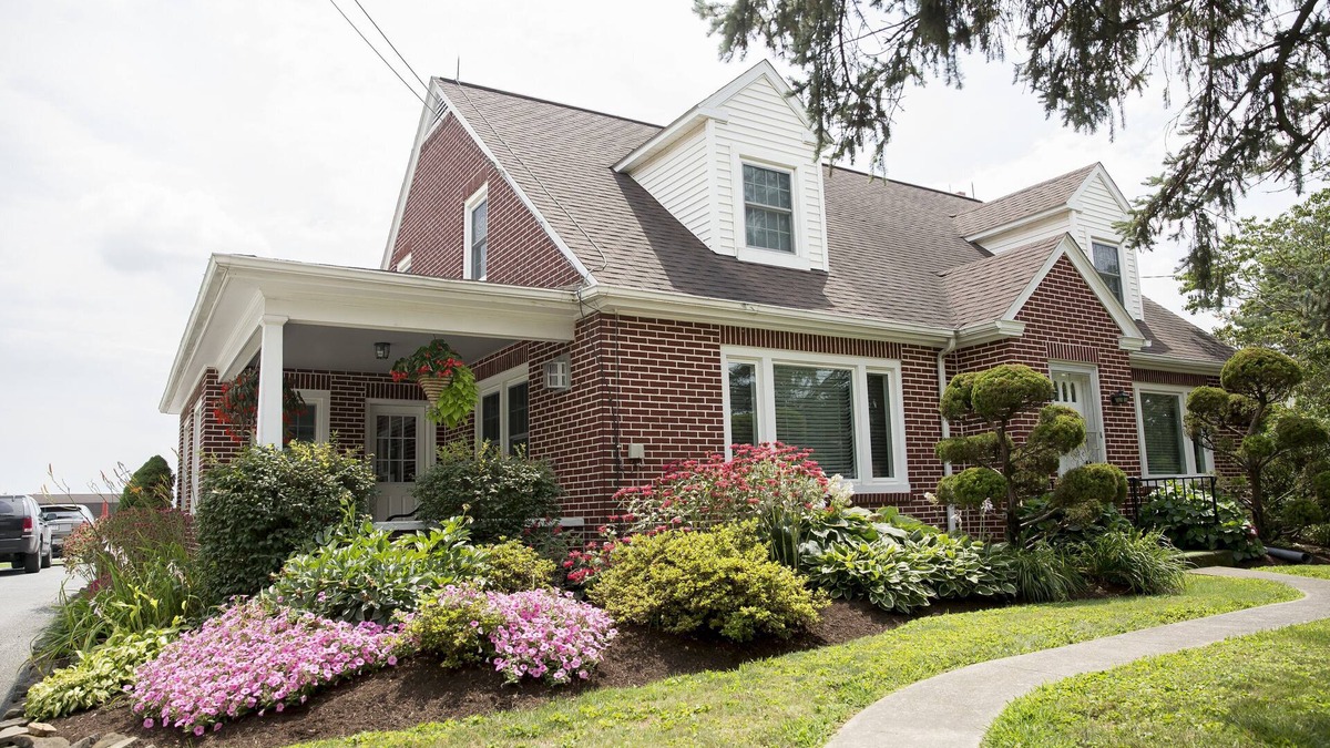 Gordonville House | Newly Renovated 3br House In The Heart Of Amish Country