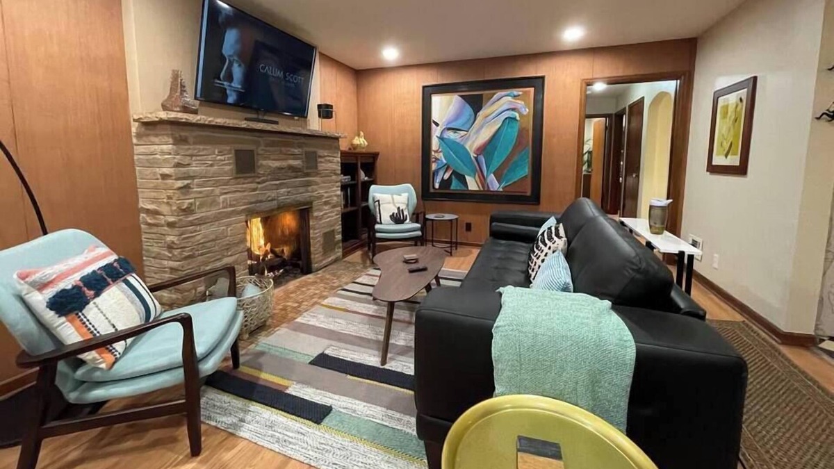 Aksarben - Elmwood Park House | *Newly* Renovated 3min UNMC; 10min Downtown & Zoo
