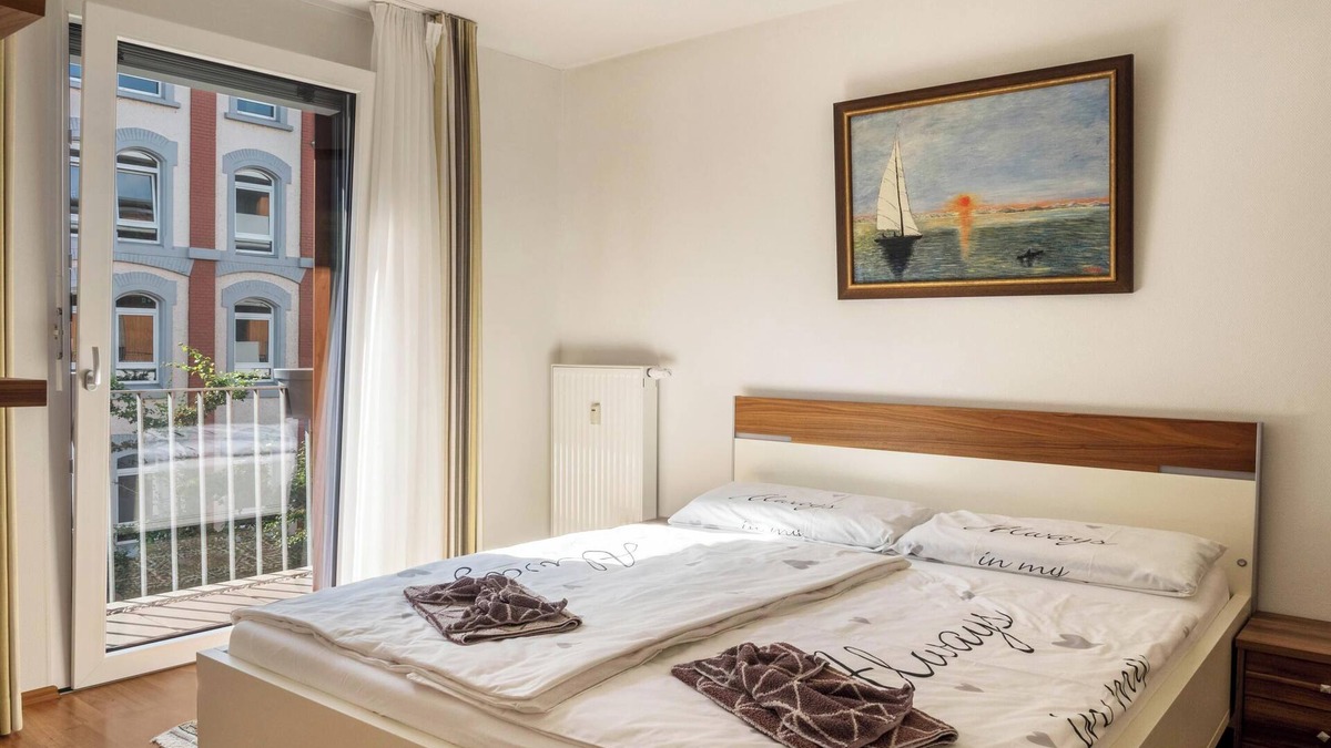 Radolfzell am Bodensee Apartment | Newly Renovated Apartment “Ferienwohnung bei Marta” with Balcony