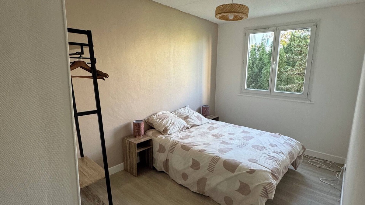 Bourges Apartment | Newly renovated apartment, small D'offert