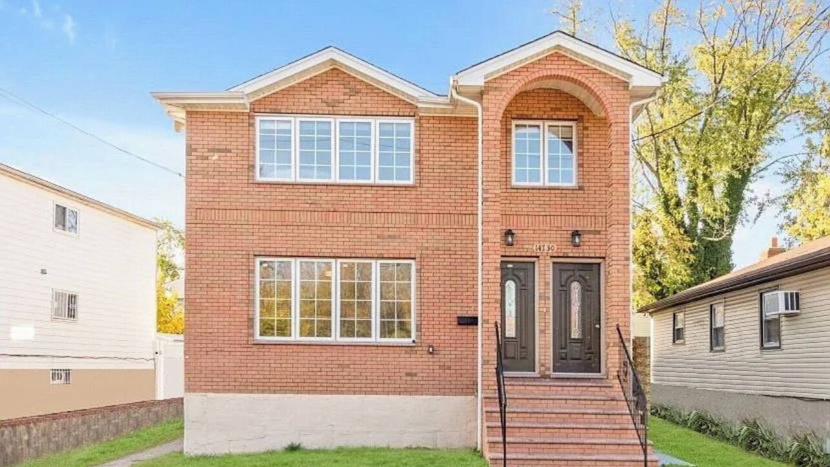 South Valley Stream Apartment | Newly Renovated Basement in Springfield Gardens - 10 mins from JFK