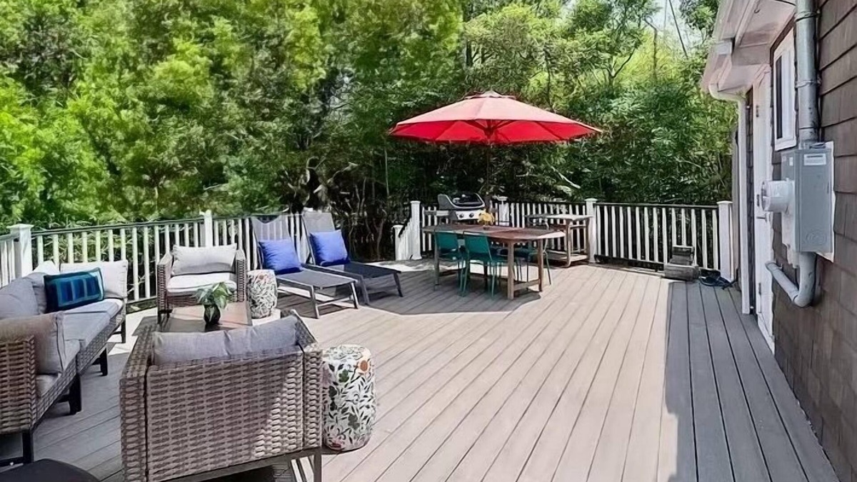 Ocean Beach Cottage | Newly Renovated Beauty! 2 bed plus Loft-Cottage Steps From Beach in Ocean Beach