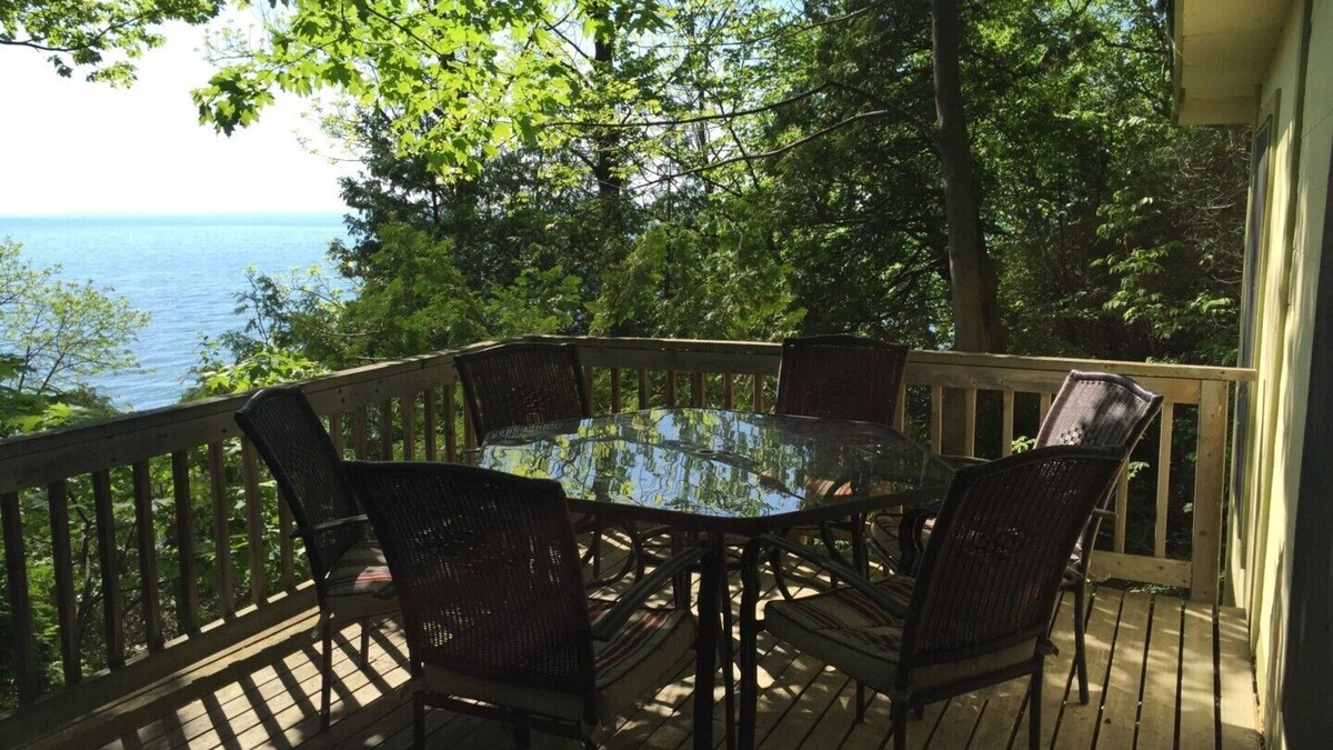 Ashfield-Colborne-Wawanosh Cottage | Newly-Renovated Beach Front Escape