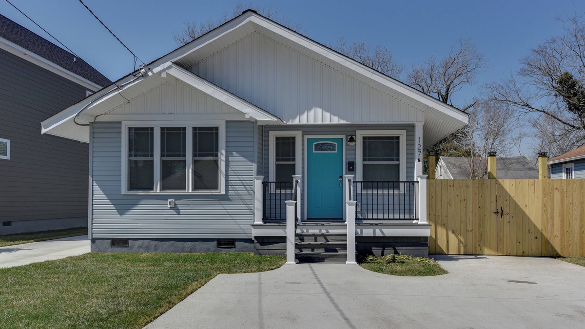 Buckroe Beach House | Newly Renovated Beach Rancher - Walk to the Beach!