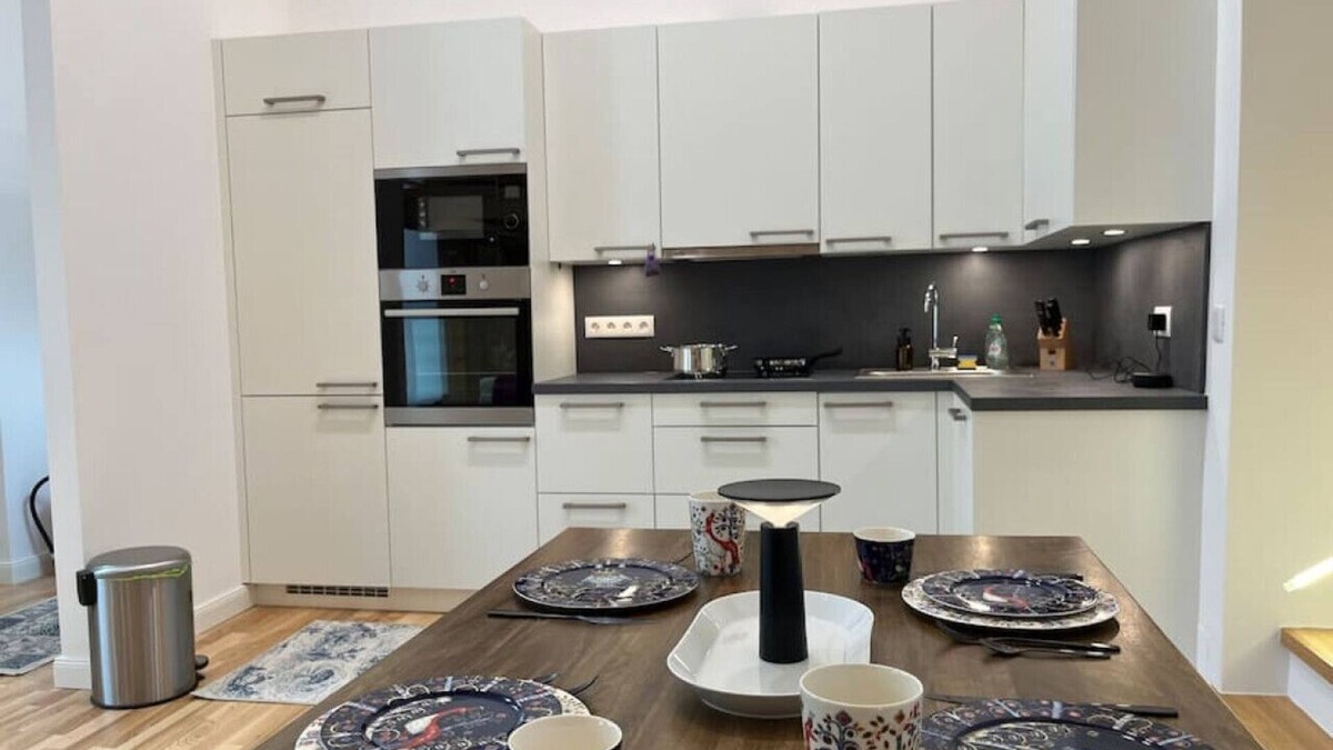 Thurygrund Apartment | Newly Renovated Boutique Apartment